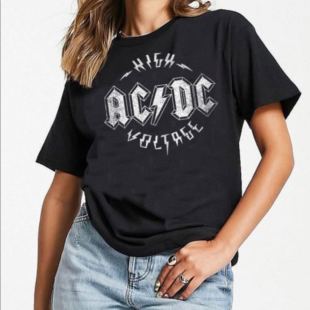 TSHIRT VOLTAGE NEW BLACK